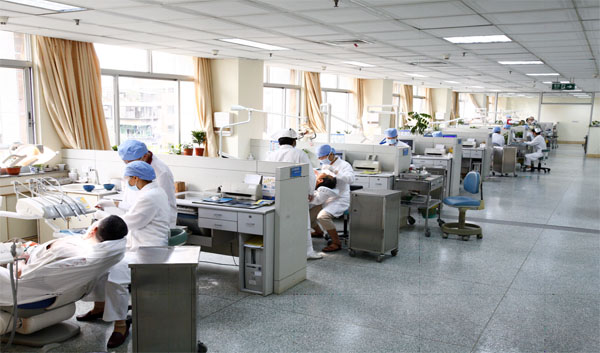 门诊1.jpg 门诊1.jpg