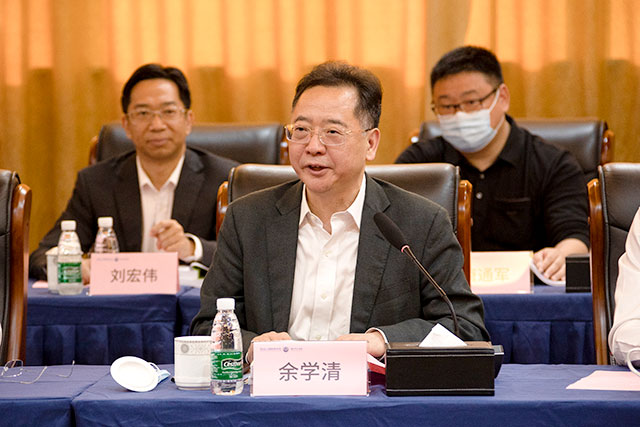 余学清到赣州调研帮扶工作推动革命老区医疗事业发展